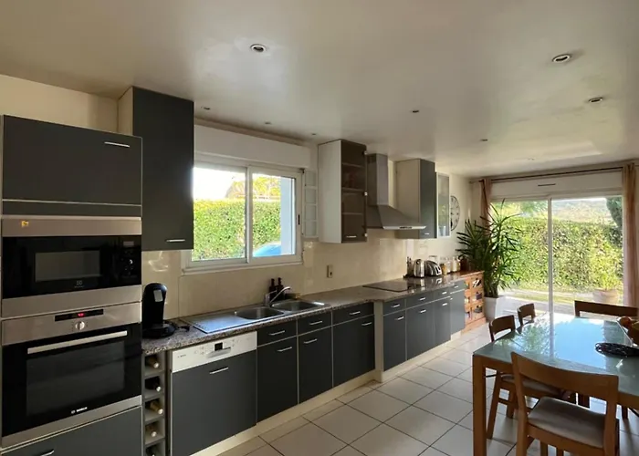 Maison Des Soles Piscine Cahors St Cirq Lapopie Casa vacanze Lamagdelaine