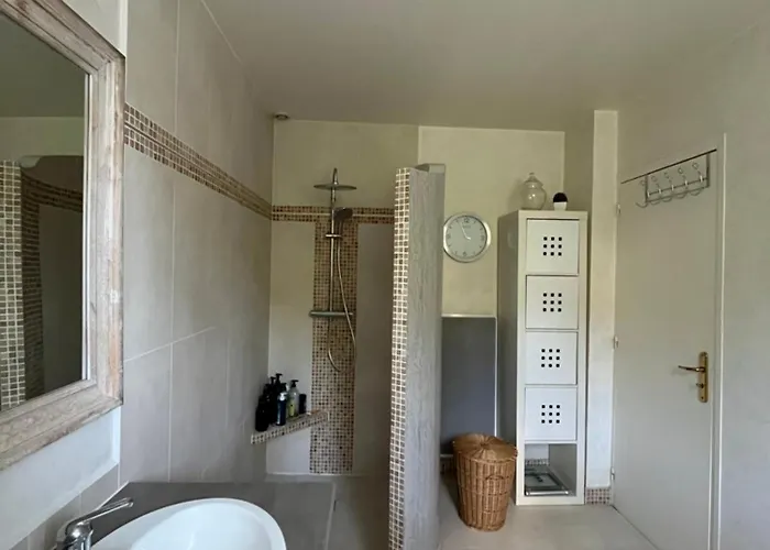 Maison Des Soles Piscine Cahors St Cirq Lapopie Casa vacanze *